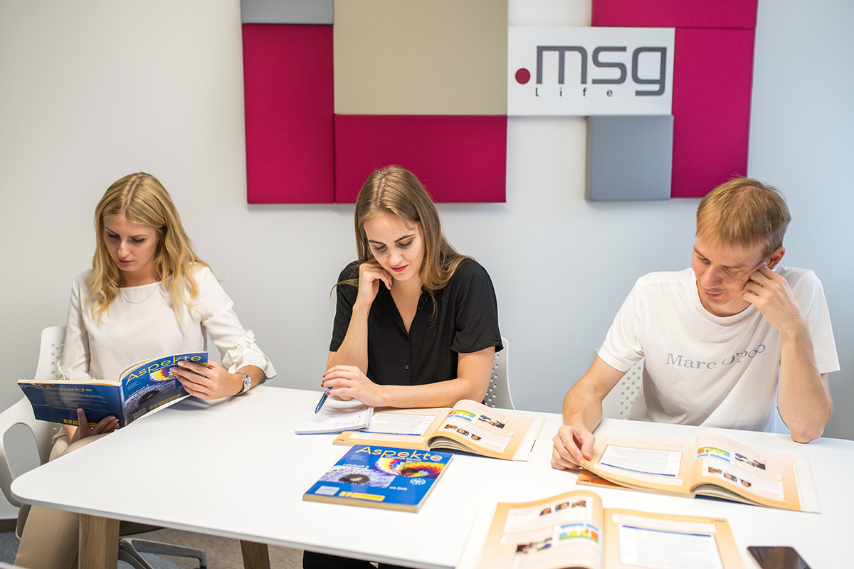 Školenia a jazykové kurzy – msg life Slovakia Interné a externé vzdelávanie zamestnancov