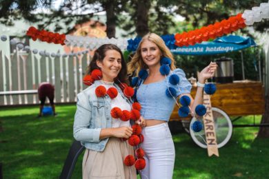 Fun with colleagues at the msg life party