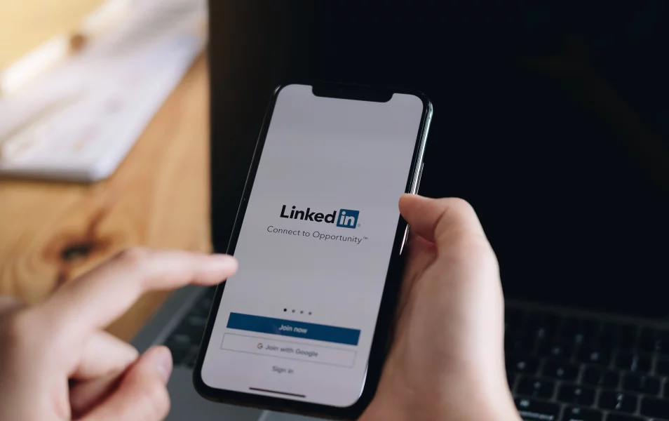 Aktívny profil na linkedin Aktívny profil na linkedin