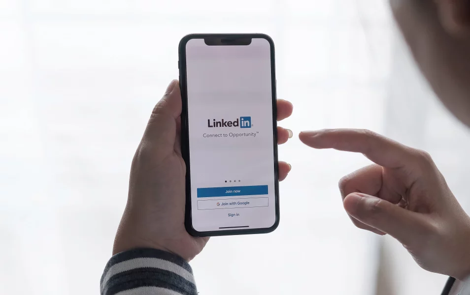 Profil na sociálnej sieti LinkedIn Profil na sociálnej sieti LinkedIn