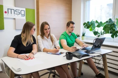 Kancelárske priestory na videokonferencie