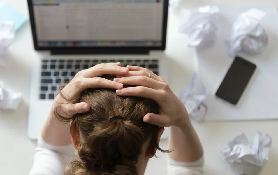 Šikana na pracovisku: mobbing, bossing, ako ich riešiť? Šikana na pracovisku: mobbing, bossing, ako ich riešiť?