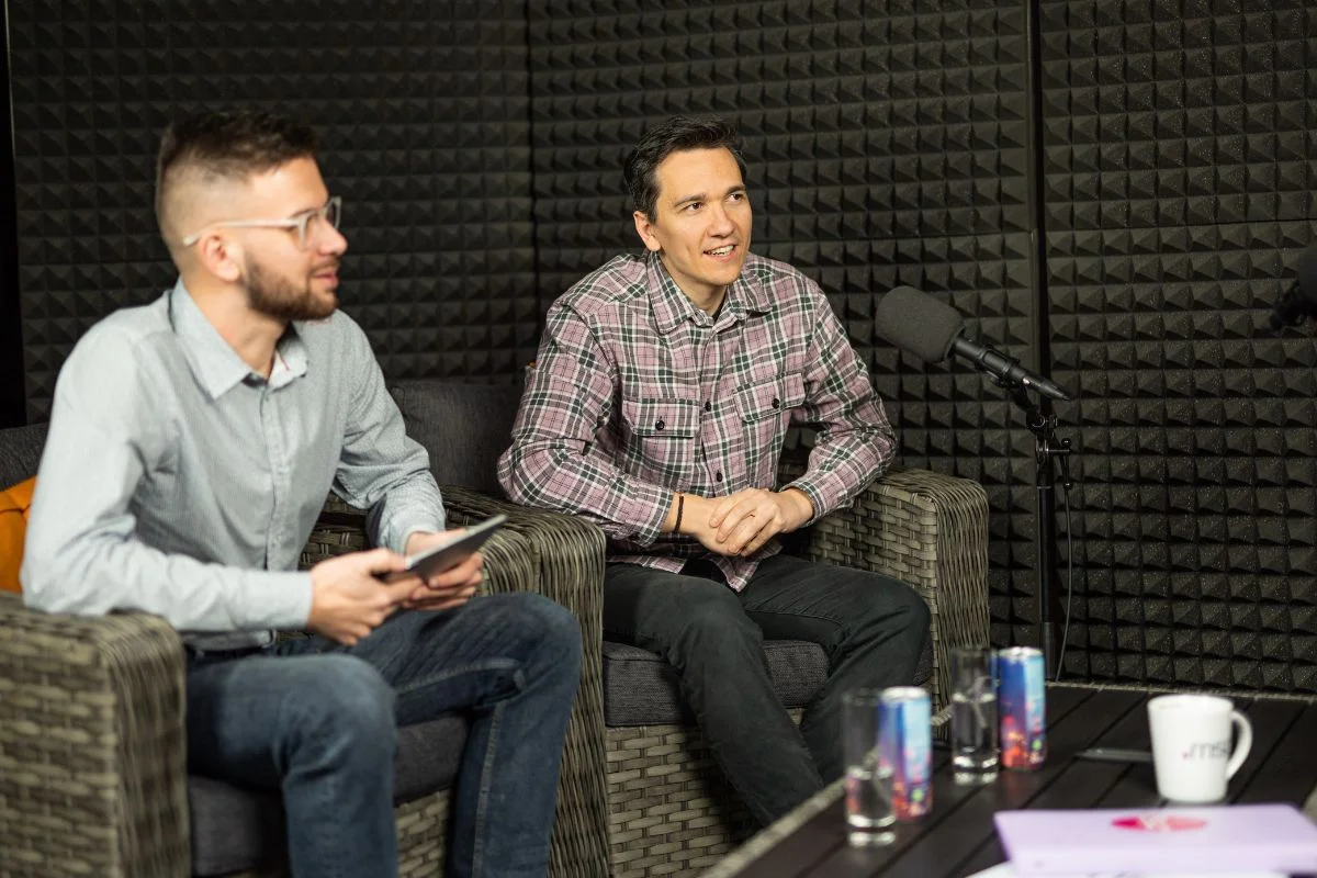 Jakub a Michal AI využívajú najmä v práci.